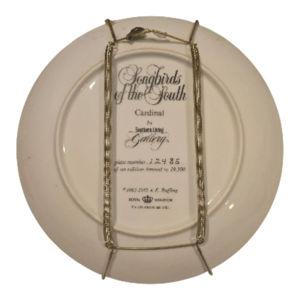 Southern Living Cardinal Wall‎ Art Plate - Red and Green